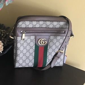Gucci Gg Supreme Crossbody